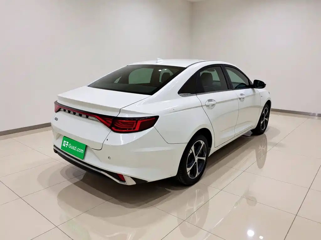 Geely Emgrand L — миниатюра 4