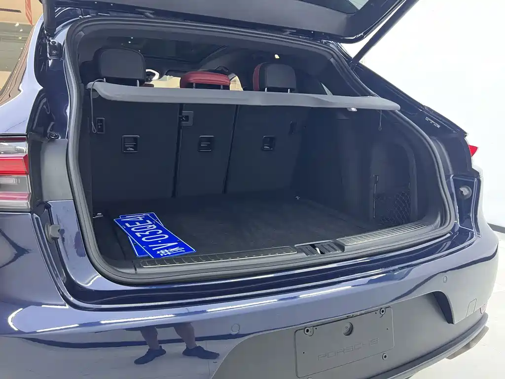 Porsche Macan — миниатюра 11