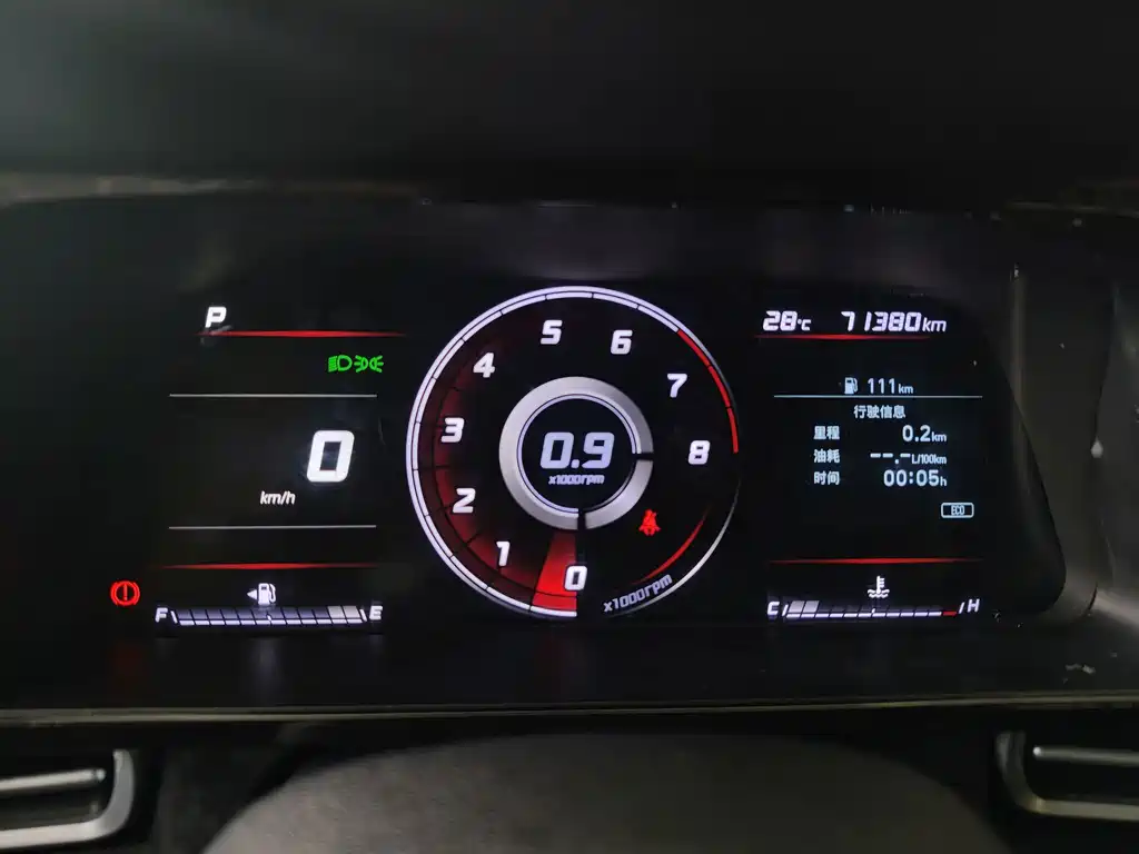 Hyundai Elantra — миниатюра 11