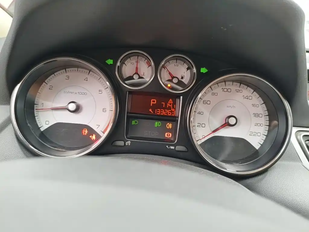 Peugeot 308 — миниатюра 12