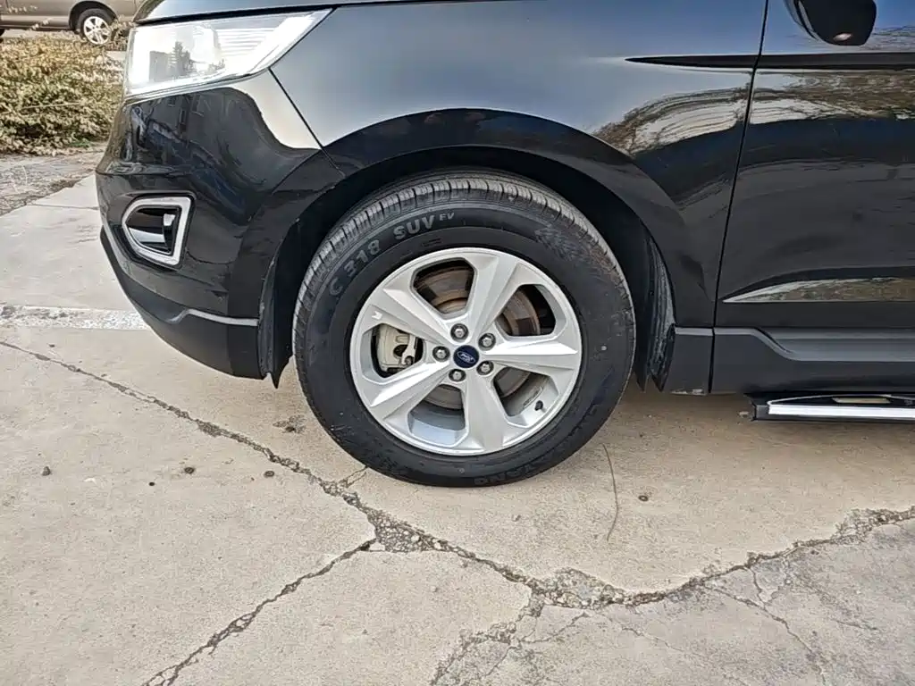 Ford Edge — миниатюра 23