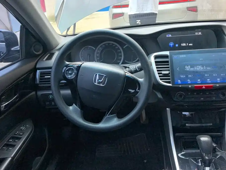 Honda Accord — миниатюра 15