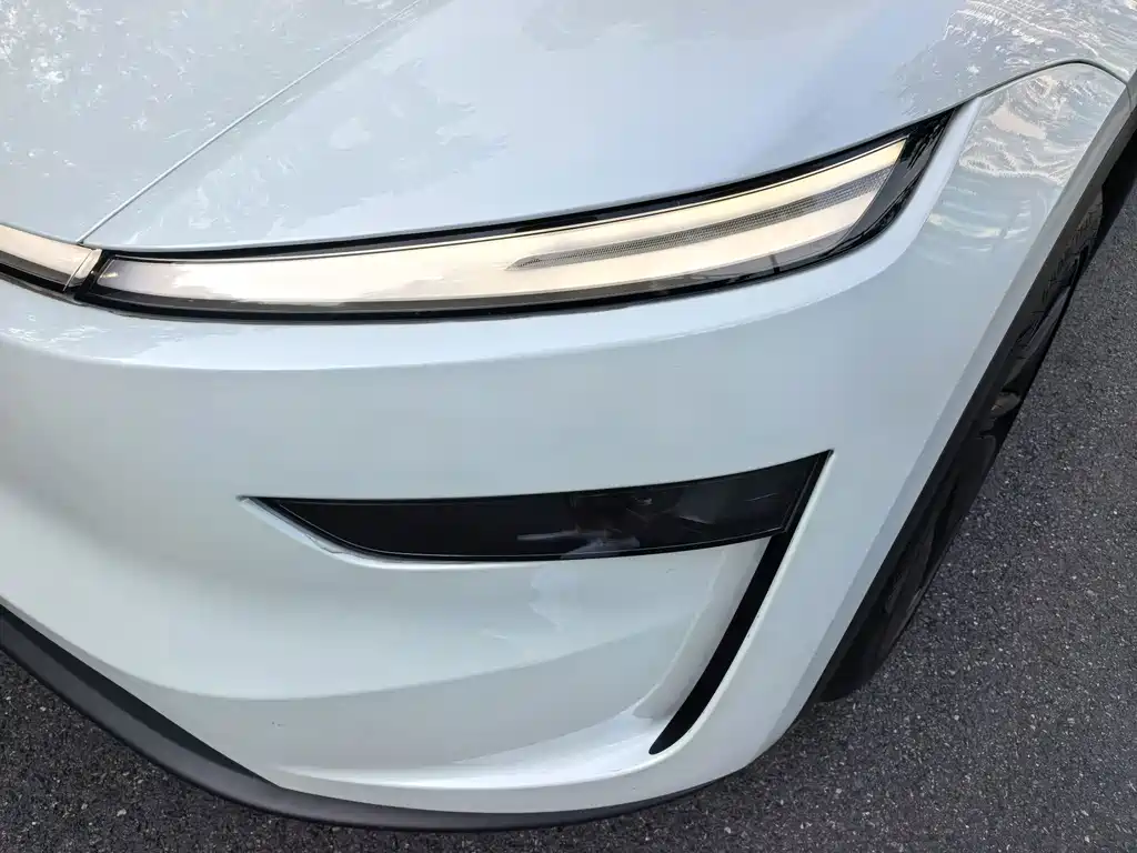 Tesla Model Y — фотографии объявления, Фото 19