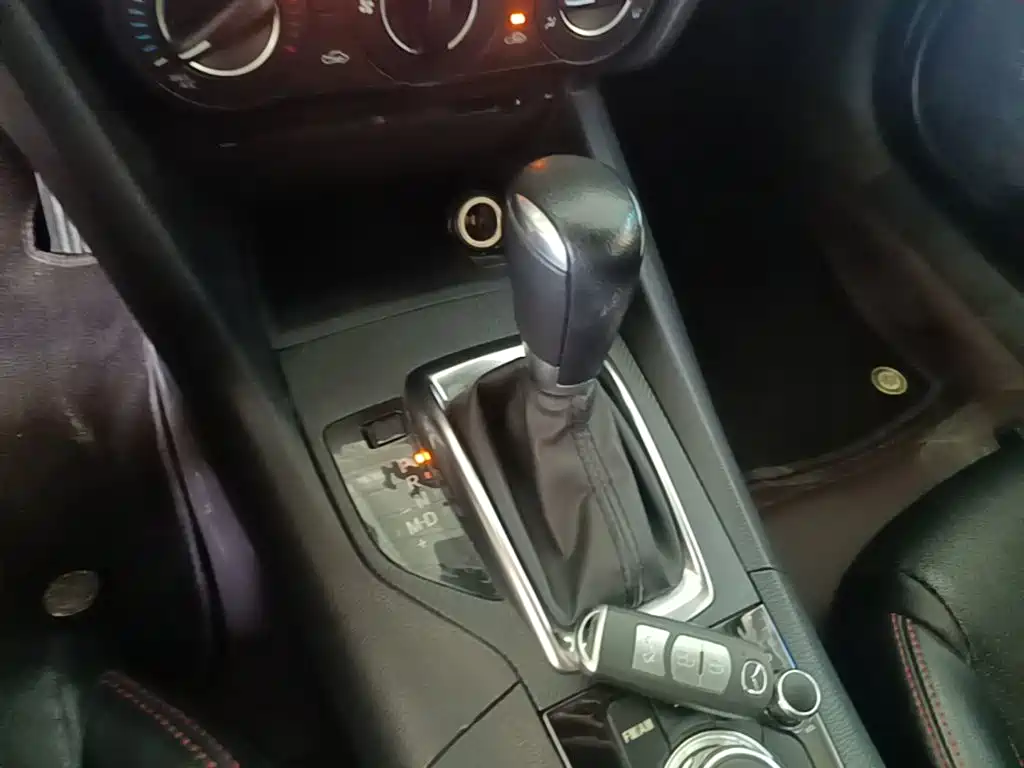 Mazda 3 Axela — миниатюра 14
