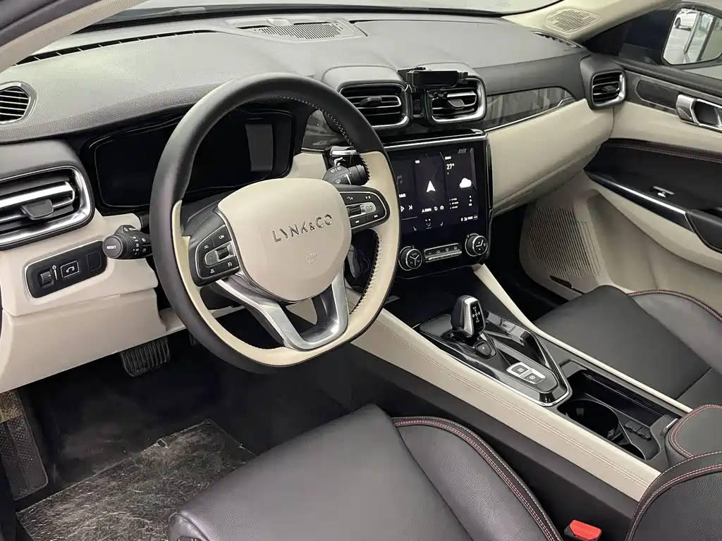 Lynk & Co 02 — миниатюра 13