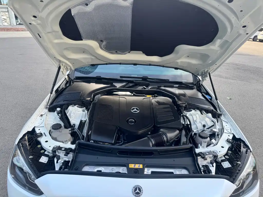 Mercedes-Benz C-Class — миниатюра 17