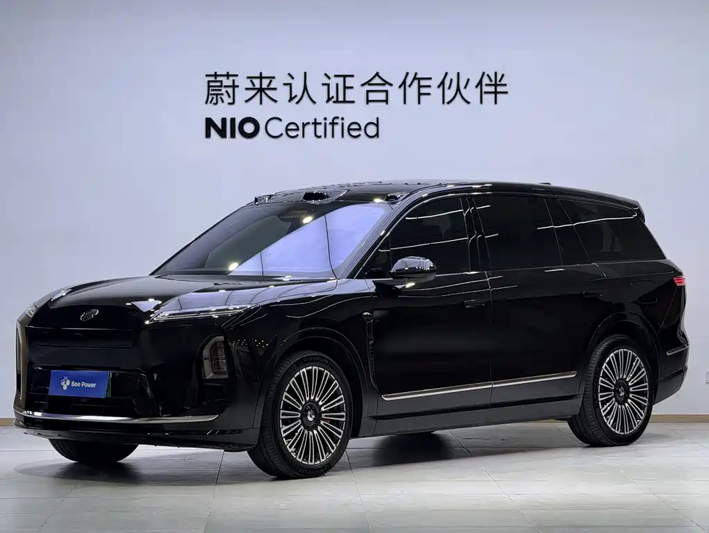 NIO ES8