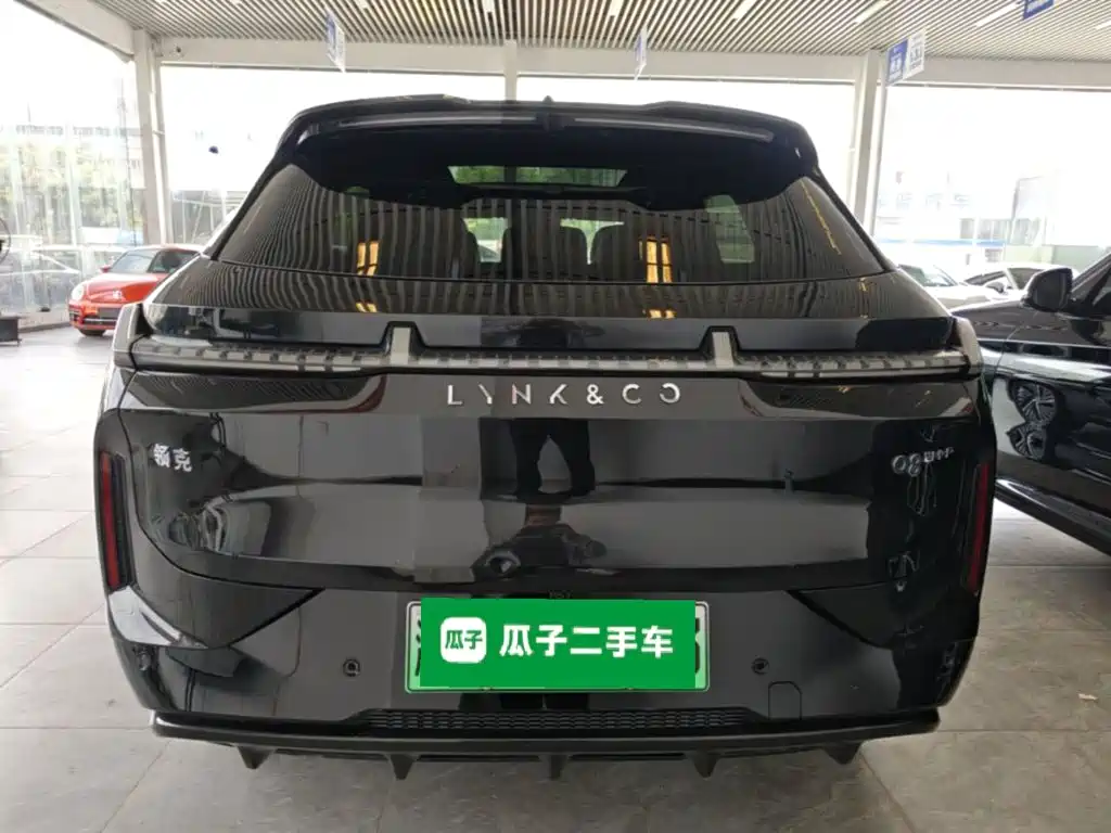 Lynk & Co 08 EM-P 2023 120km Pro