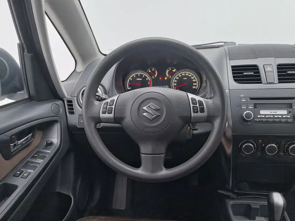 Suzuki SX4 — миниатюра 11