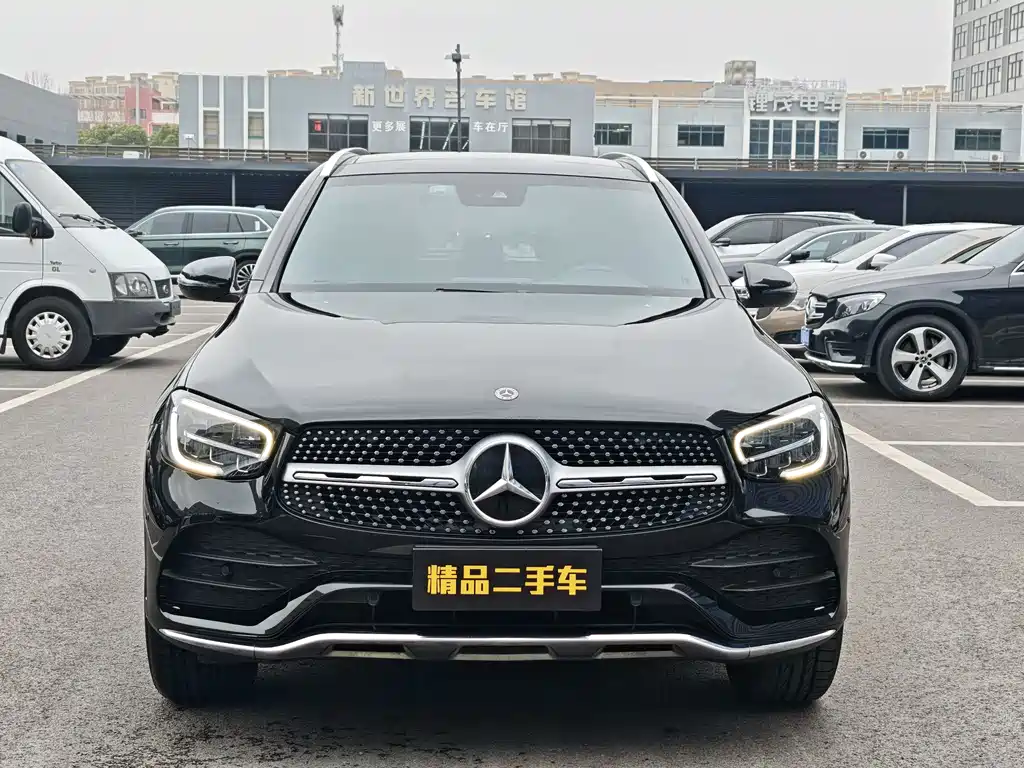 MERCEDES-BENZ GLC