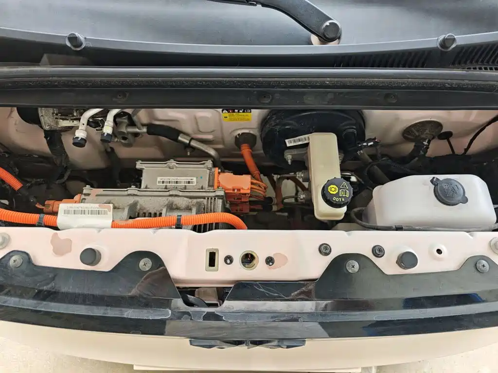 Wuling MINIEV — миниатюра 20