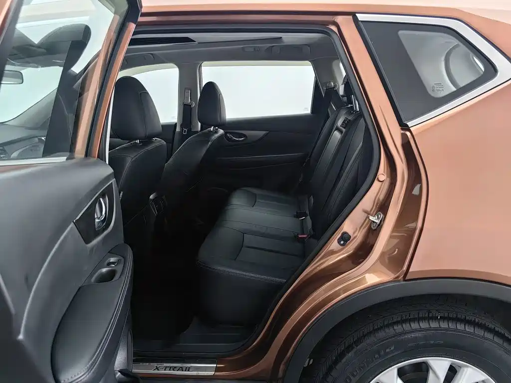Nissan X-Trail — миниатюра 15