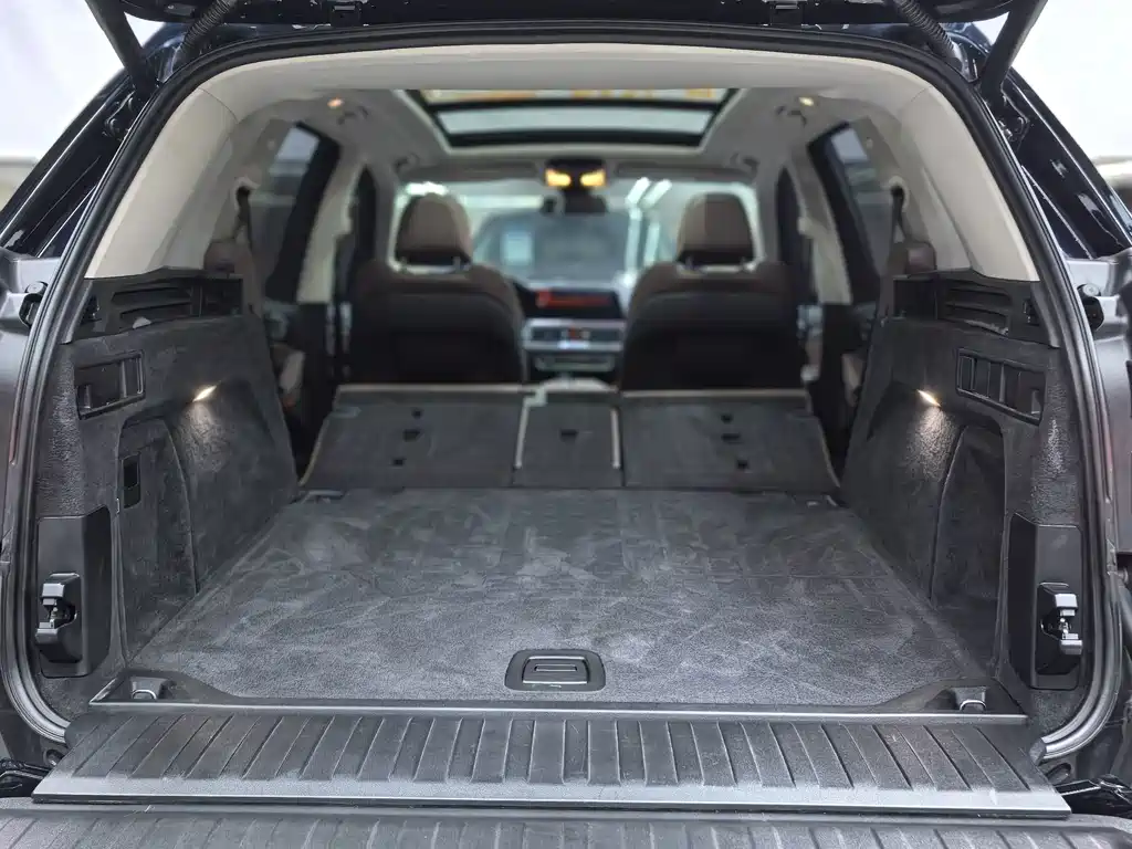 BMW X5 (Import) — миниатюра 30