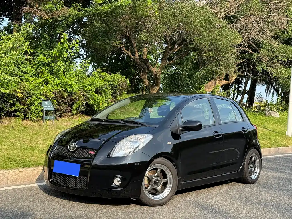 Купить Toyota Yaris