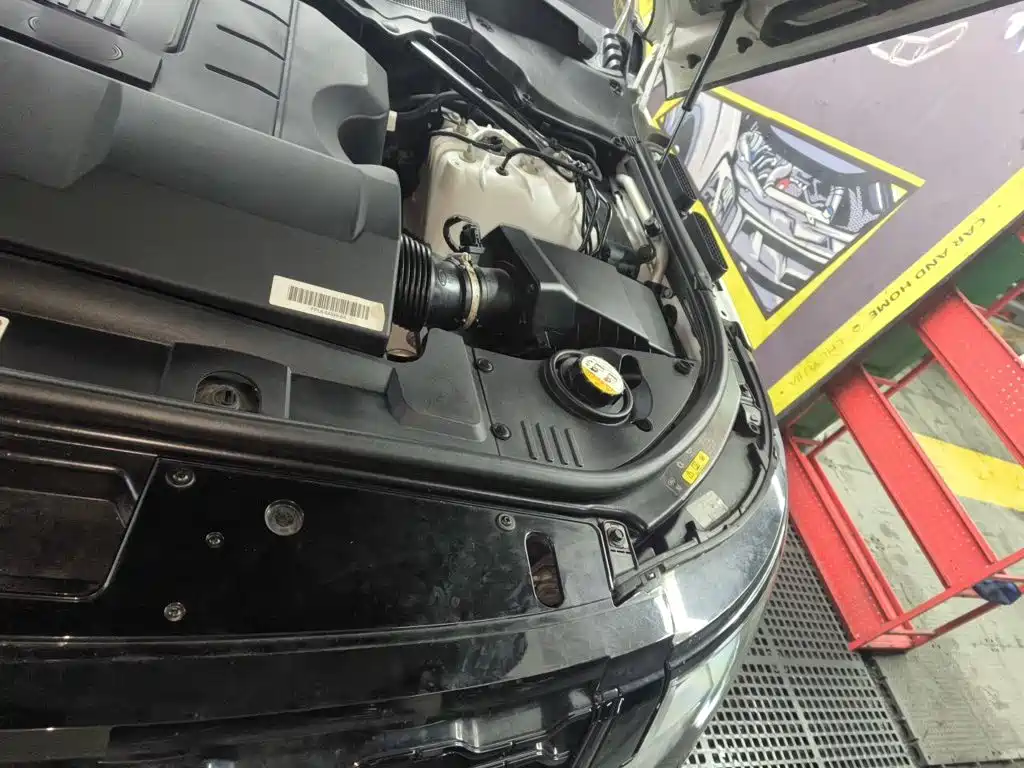 Land Rover Range Rover — миниатюра 22