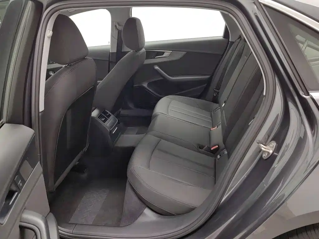 Audi A4L — миниатюра 15