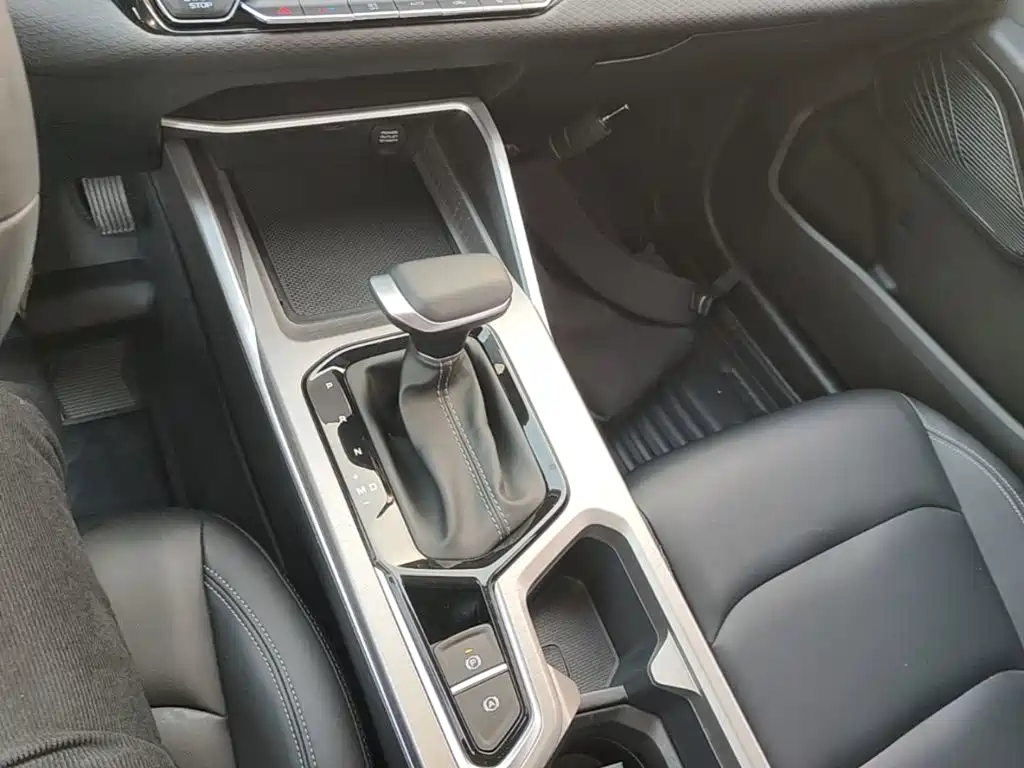 Geely Emgrand — миниатюра 14