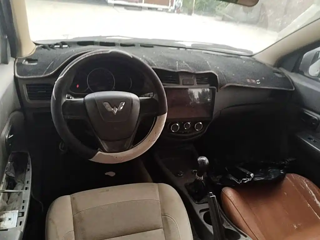 Wuling Hongguang — миниатюра 15