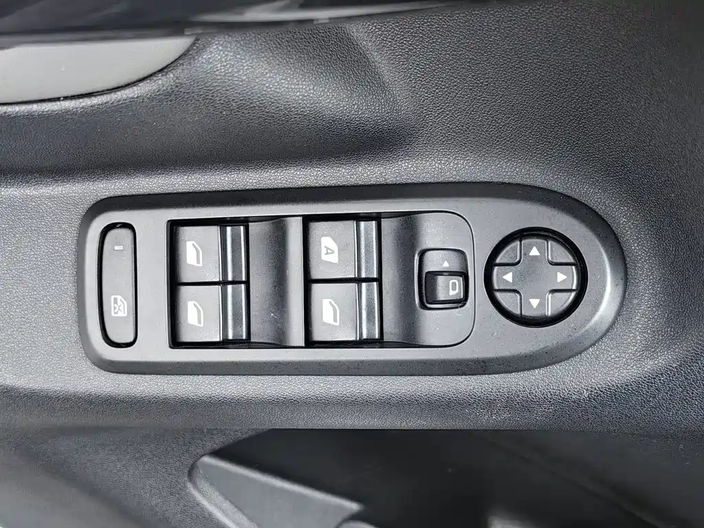 Citroen C3-XR — миниатюра 9