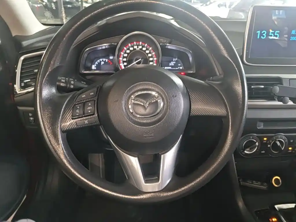 Mazda 3 Axela — миниатюра 11