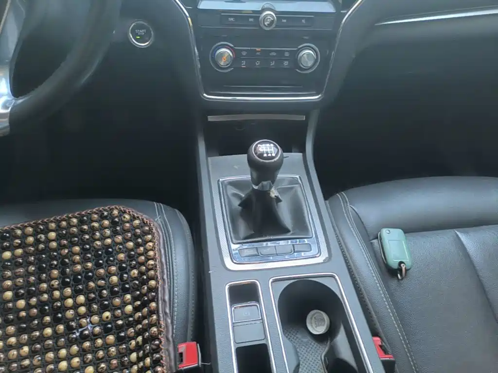 Roewe i6 Classic — миниатюра 14