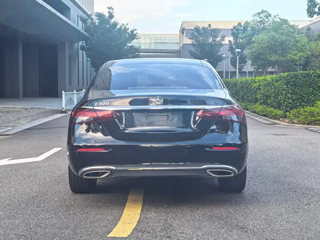 Mercedes-Benz E-Class E 2023 E 300 L Luxury