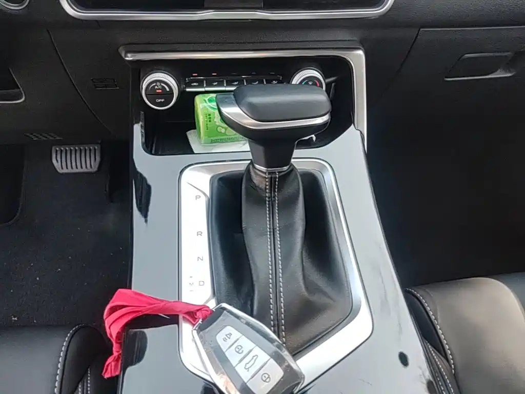 Geely Binyue — миниатюра 14