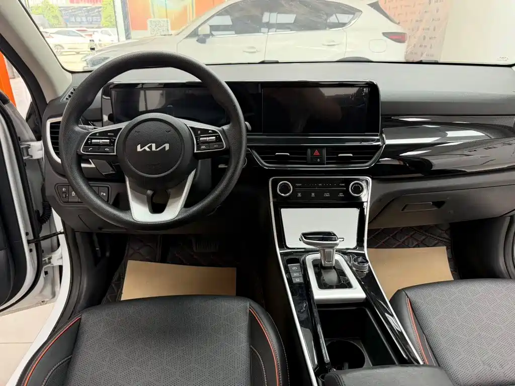 Kia Seltos — миниатюра 15