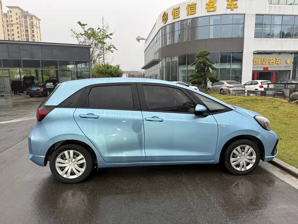 Honda Fit - фото 11