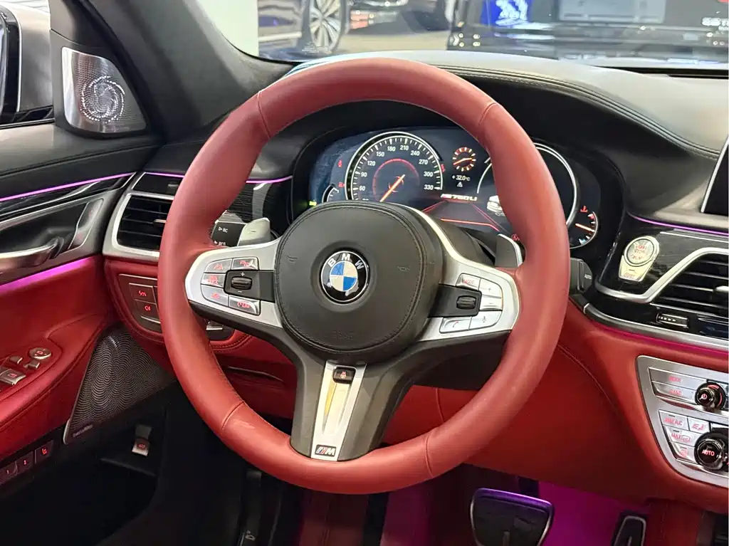 BMW 7 Series 7 2018 M760Li xDrive
