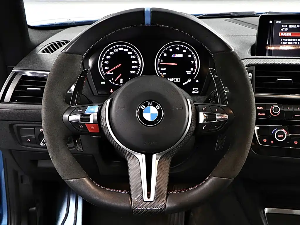 BMW M2 — миниатюра 10