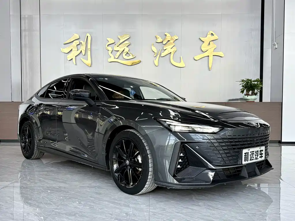Changan UNI-V — миниатюра 3
