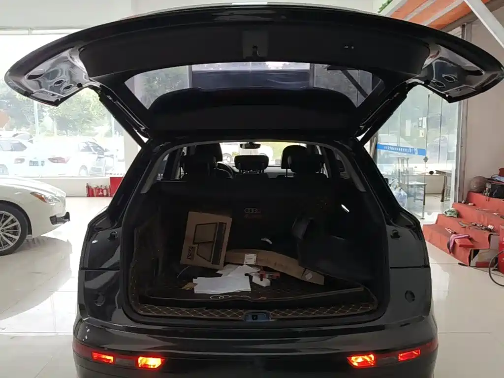 Audi Q5L — миниатюра 19