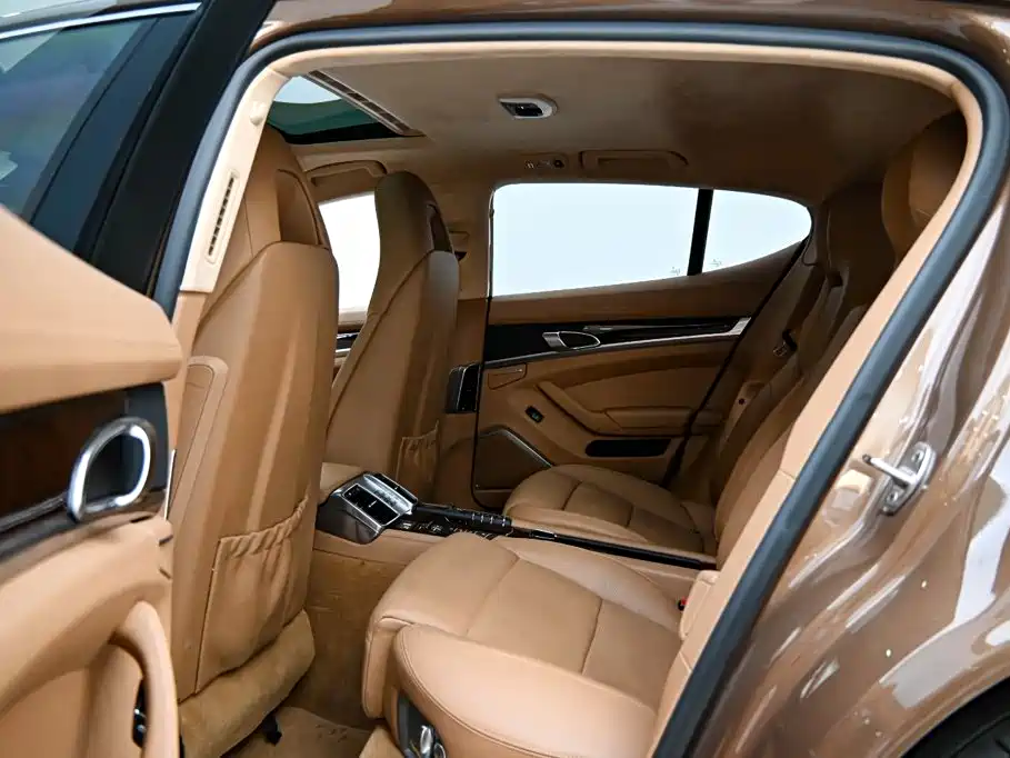Porsche Panamera — миниатюра 8