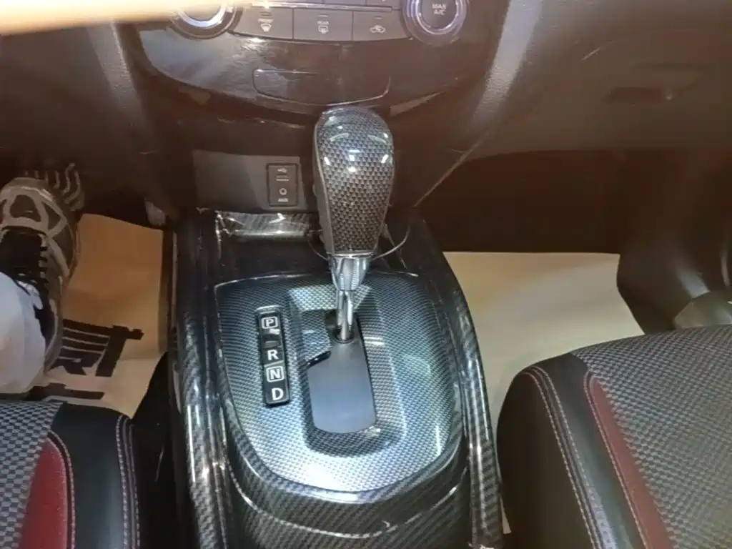 Nissan Qashqai — миниатюра 14