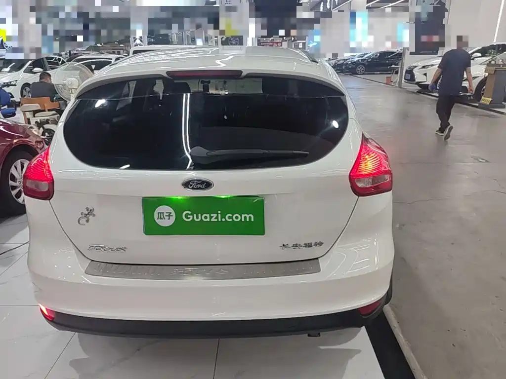 Ford Focus — миниатюра 6