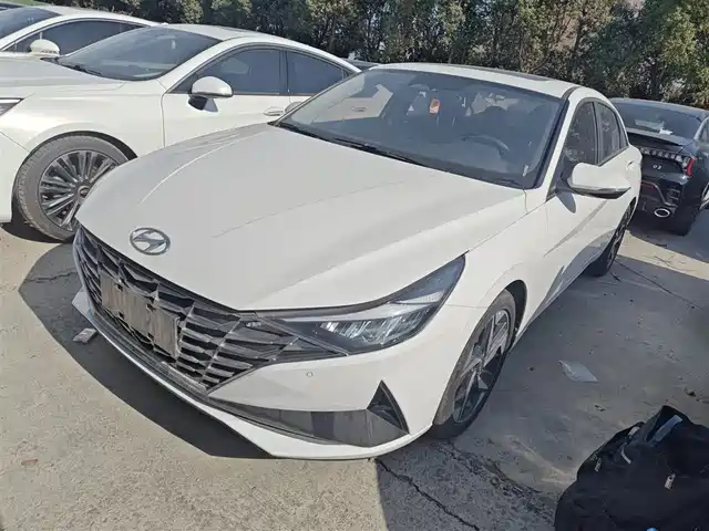 HYUNDAI ELANTRA 2022
