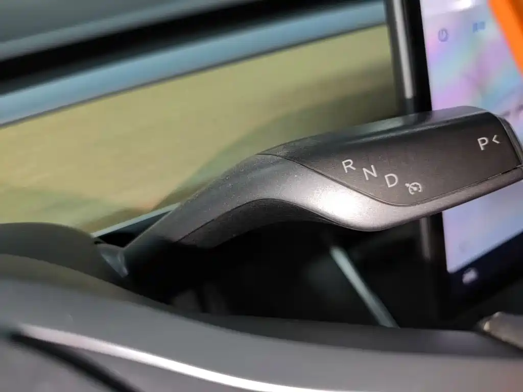 Tesla Model 3 — миниатюра 14