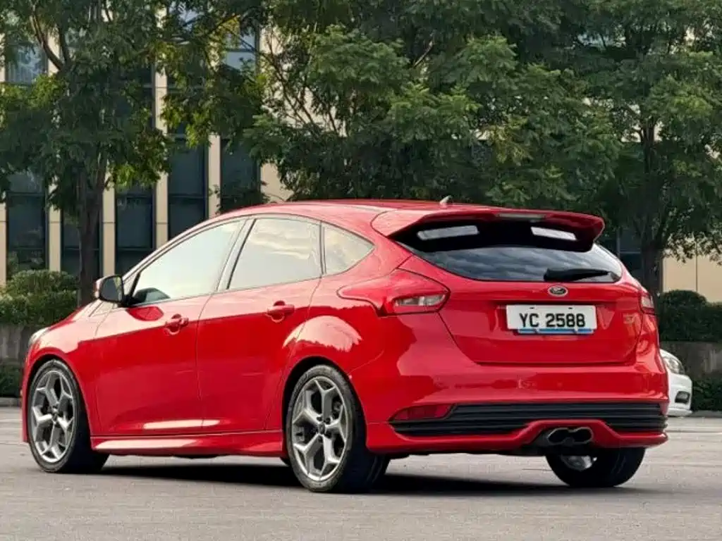 Ford Focus (Import) — миниатюра 8