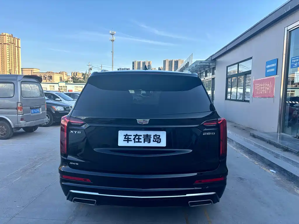Cadillac XT6 2020 28T мест
