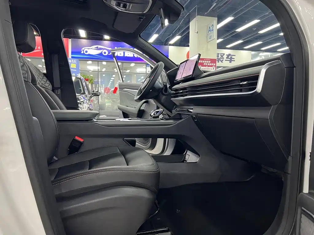 Geely Haoyue L — миниатюра 6