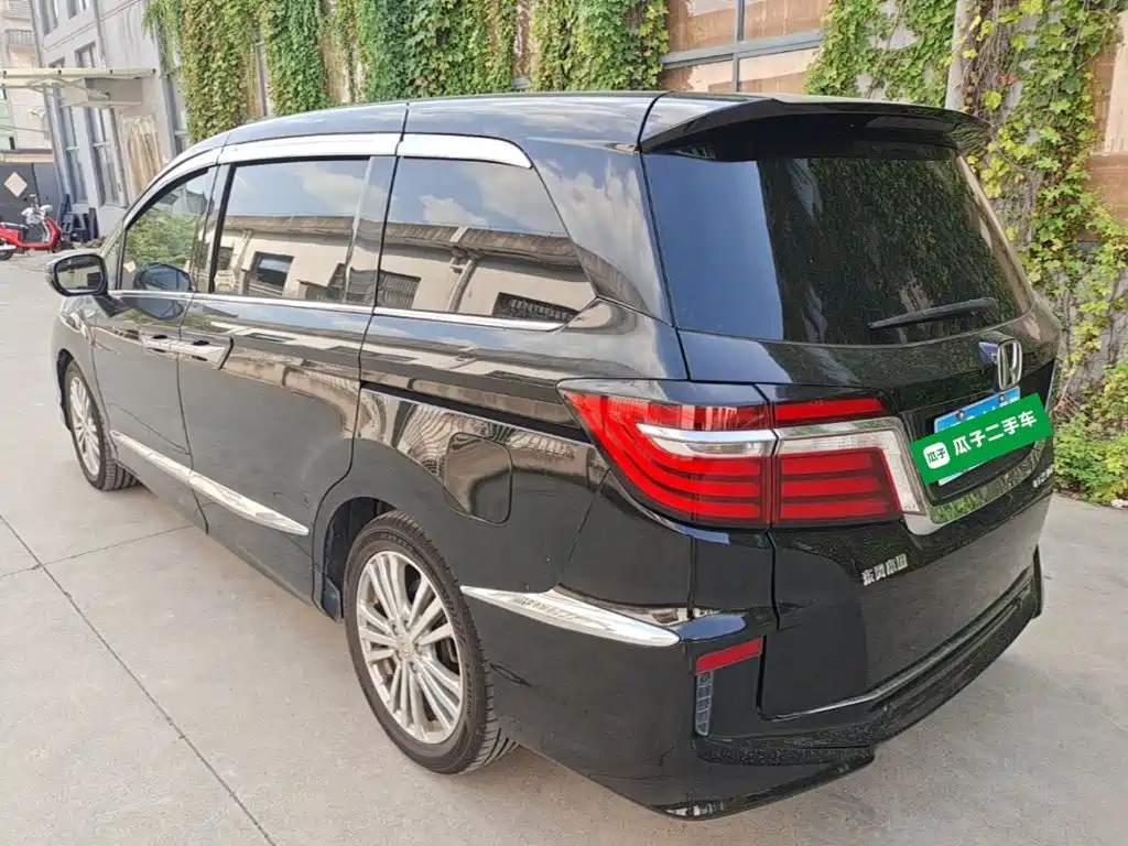 Honda Elysion — миниатюра 5