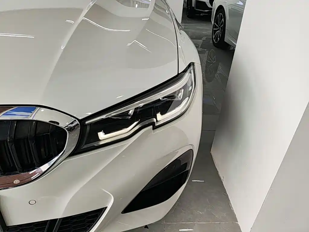 BMW 3 Series — миниатюра 24