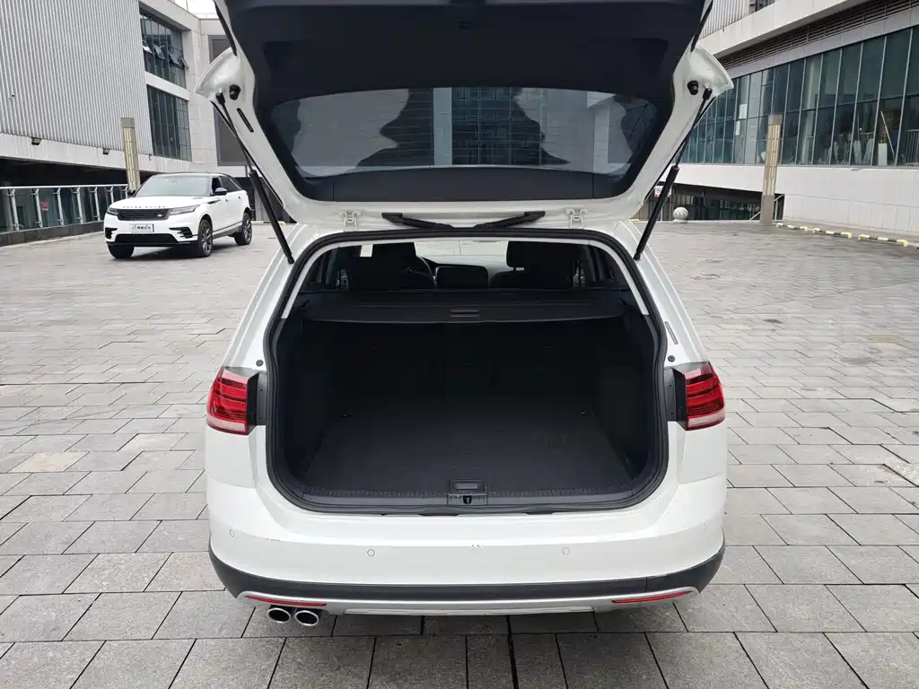 Volkswagen Golf (Import) — миниатюра 15