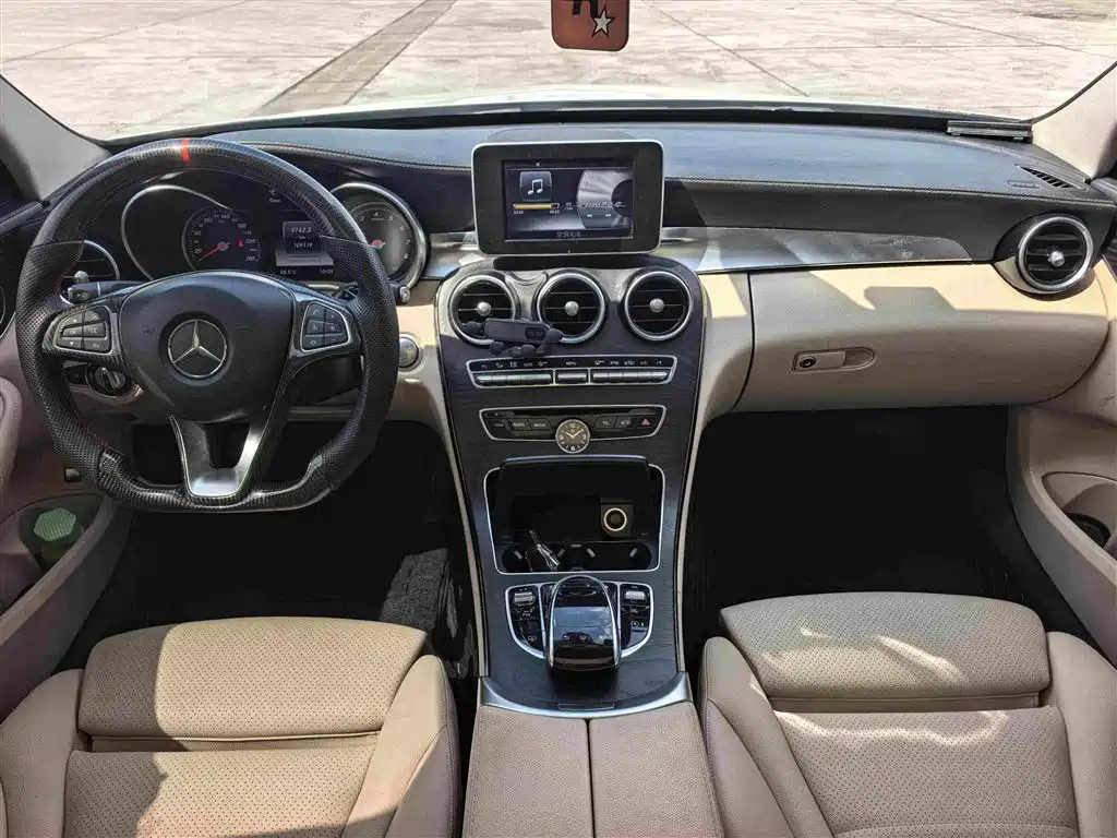 Mercedes-Benz C-Class — миниатюра 9