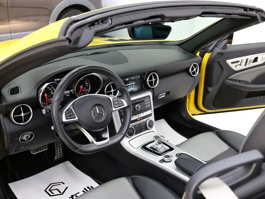 Mercedes-Benz SLC — миниатюра 11