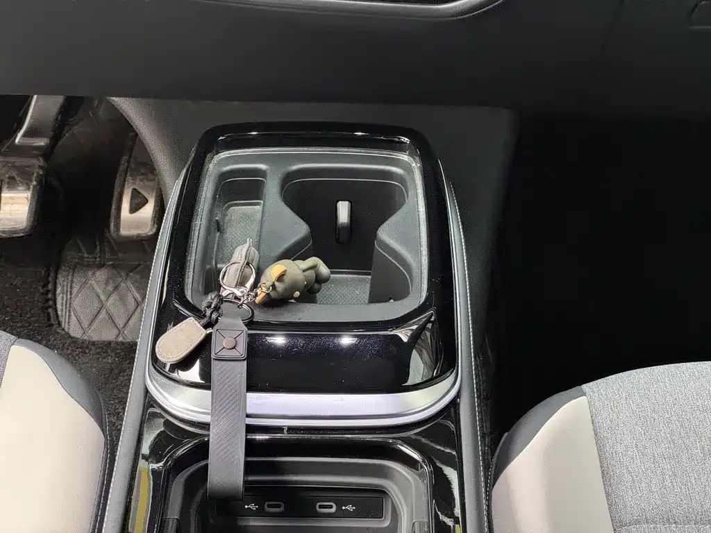 Volkswagen ID.4 Crozz — миниатюра 13
