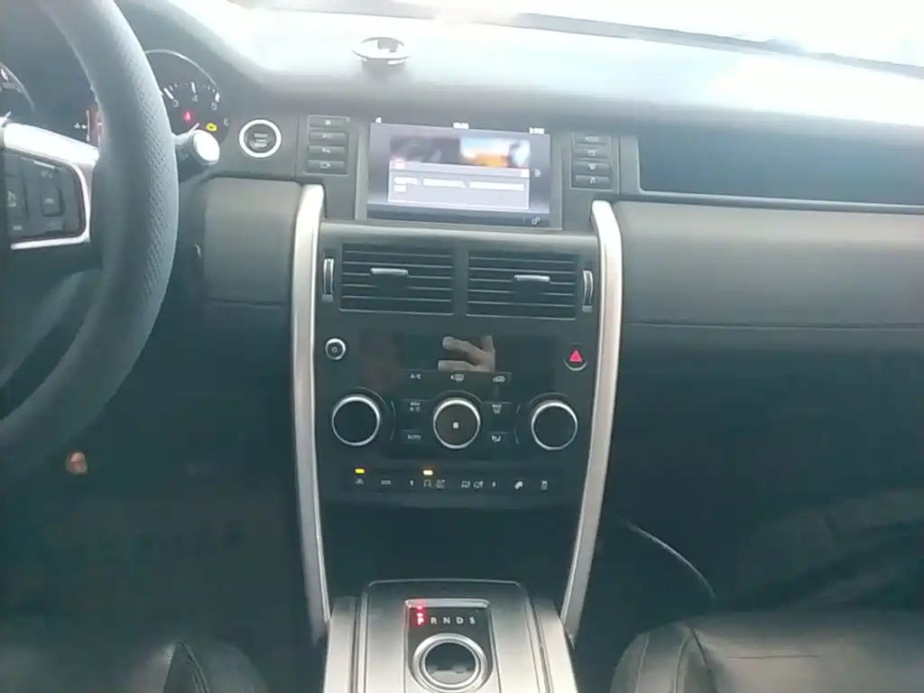 Land Rover Discovery Sport — миниатюра 13