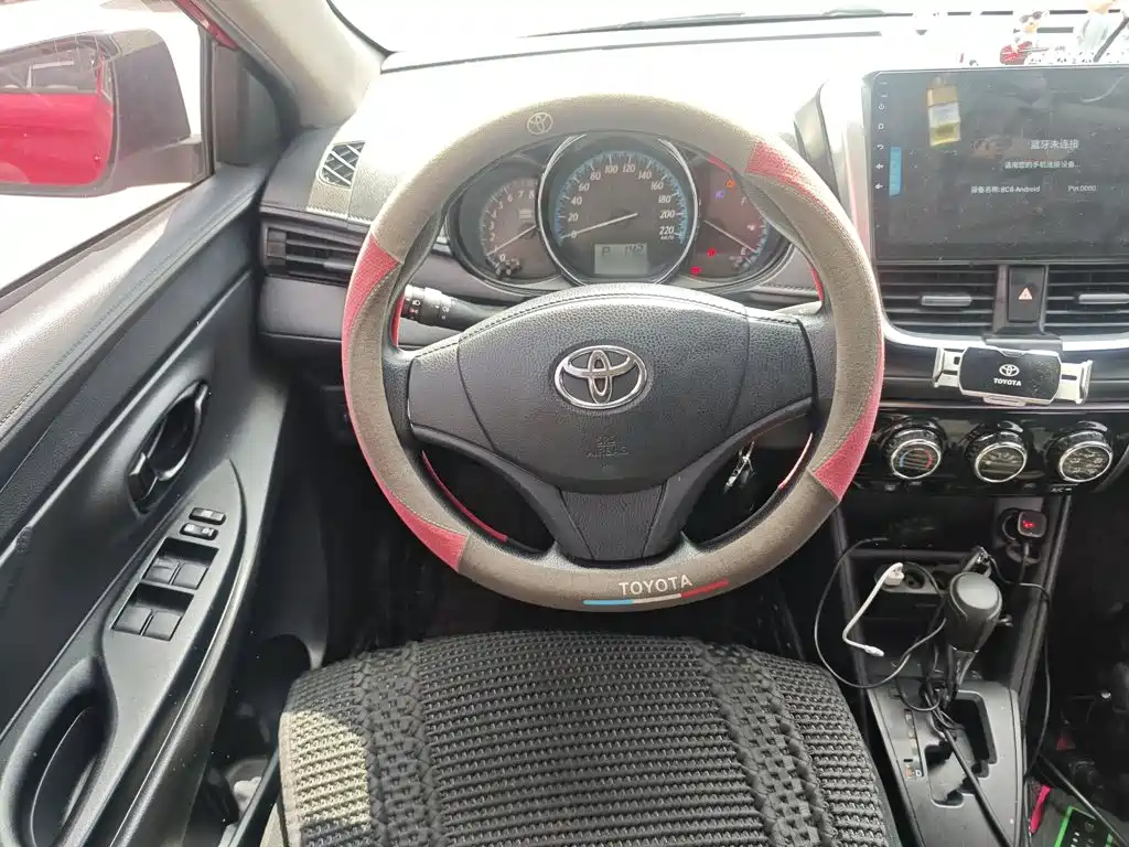 Toyota Yaris L — миниатюра 11