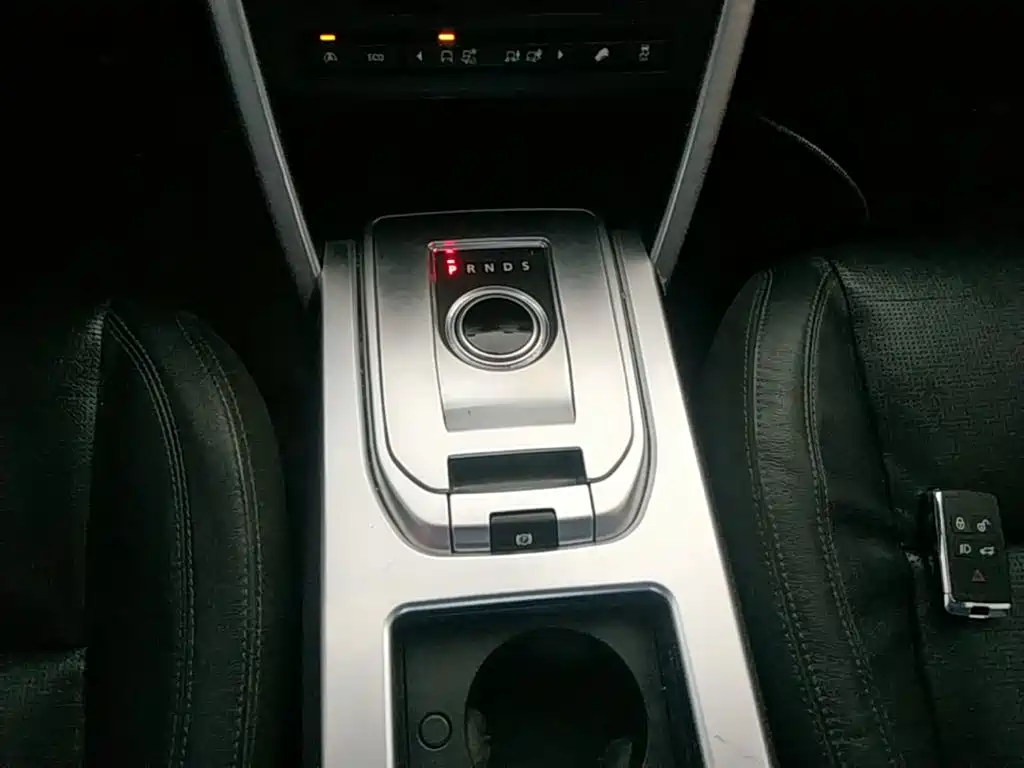 Land Rover Discovery Sport — миниатюра 14